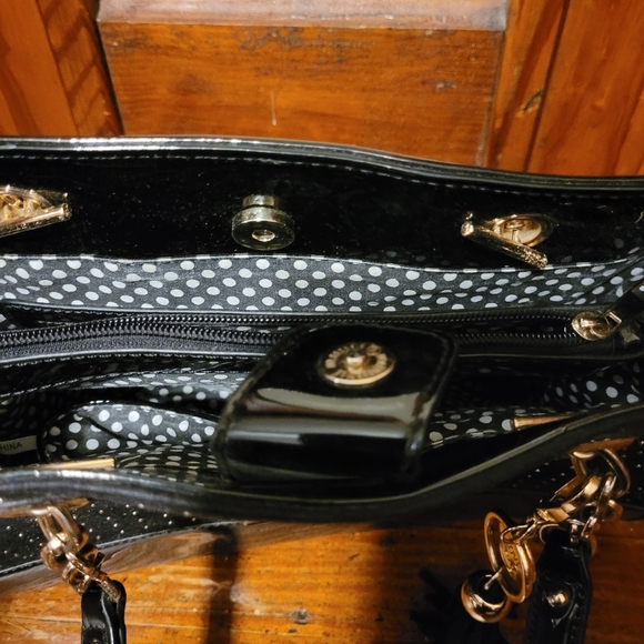 Ladies' Handbag - Picture 2 of 4